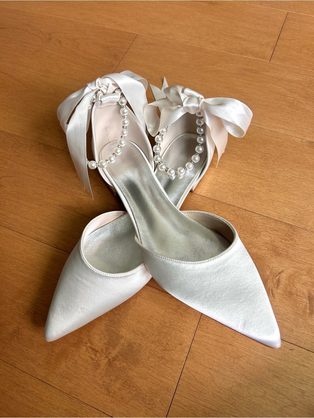 Women's Pointed Toe Pearl Wedding Flats